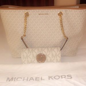 Michael Kors Jet Set purse & Michael Kors wallet.
